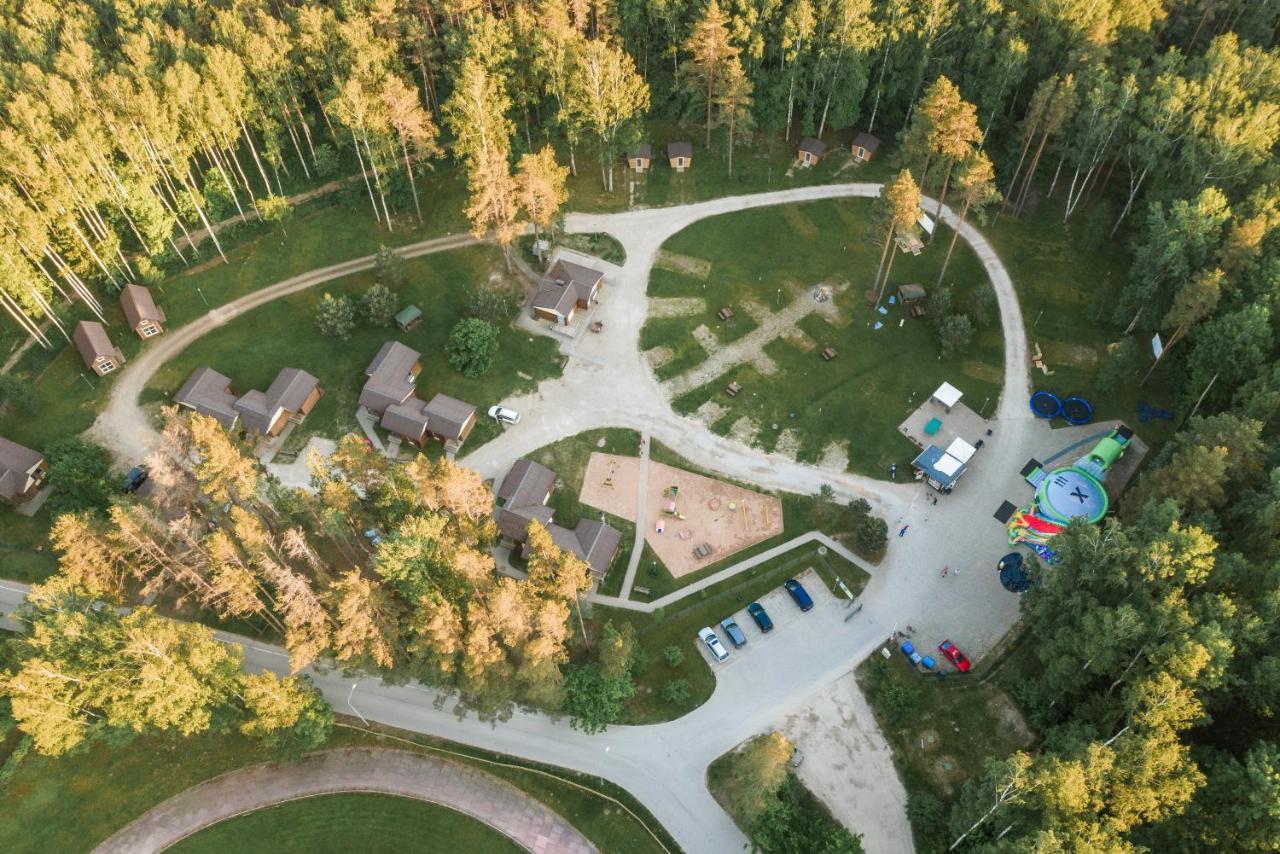 Camping & Camper Place Pasvalys Exterior foto